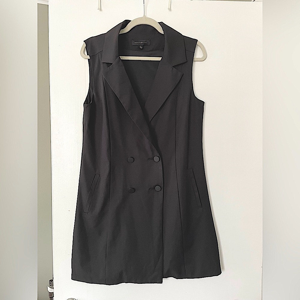 Sleeveless Blazer Mini Black Dress